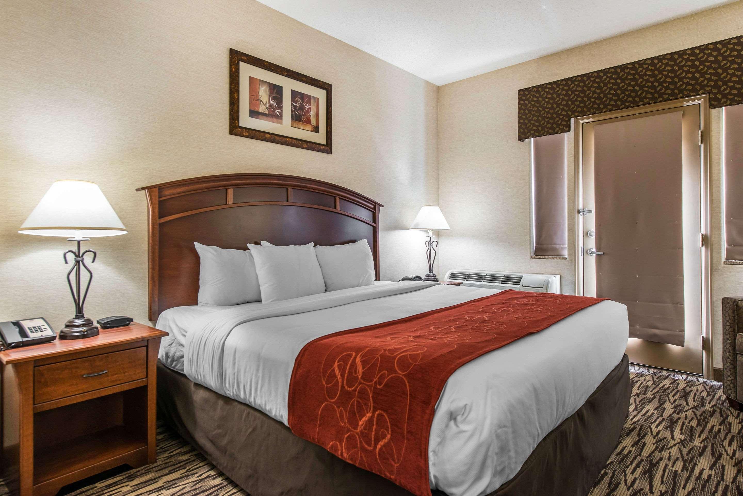 Comfort Suites Golden West On Evergreen Parkway Exterior photo