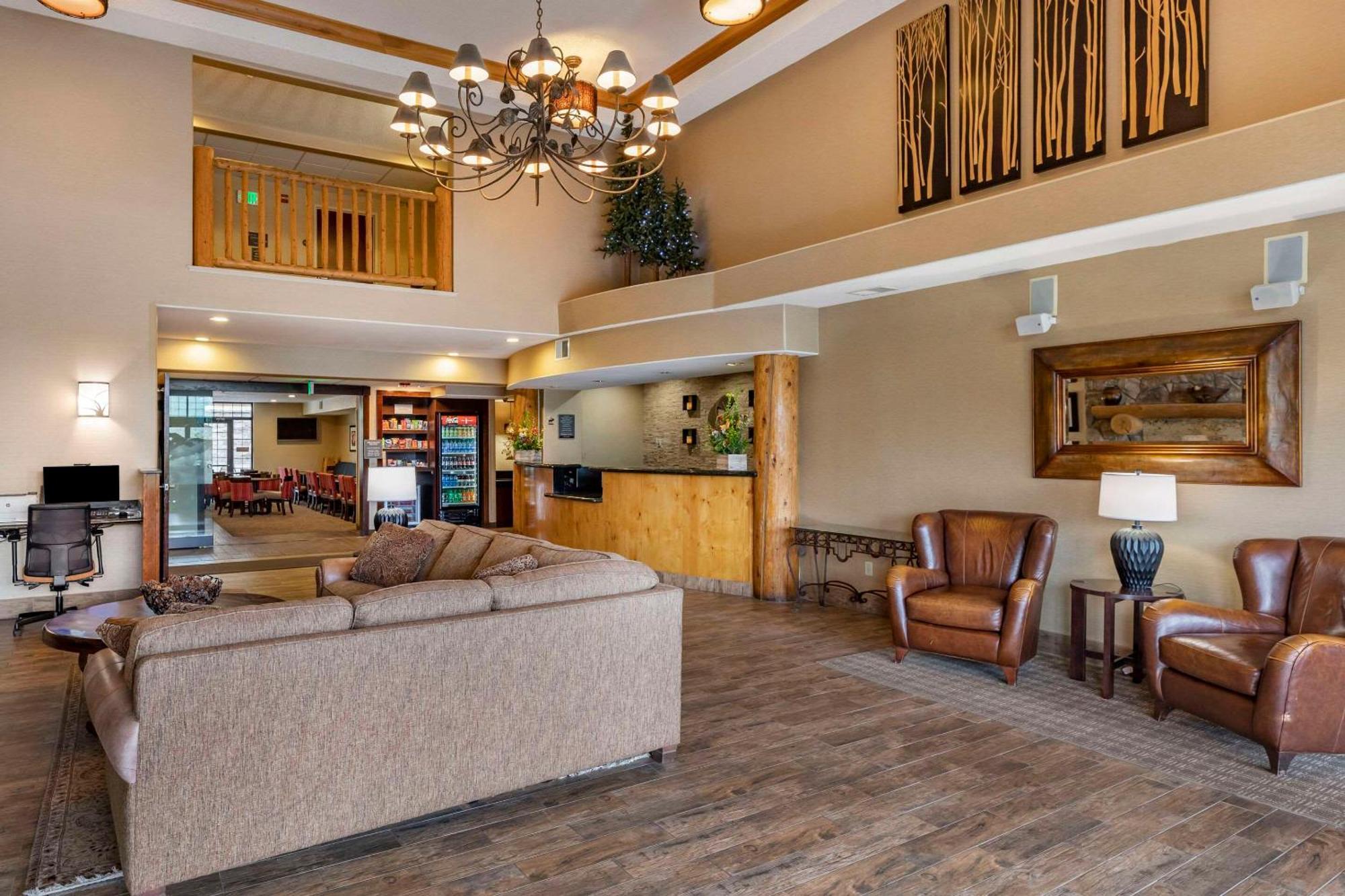 Comfort Suites Golden West On Evergreen Parkway Exterior photo